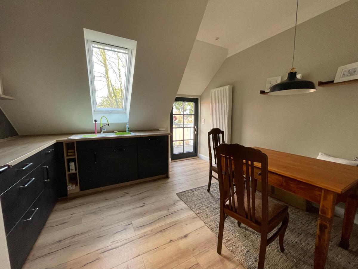 Luxus Lindenhof Apartments Zetel エクステリア 写真