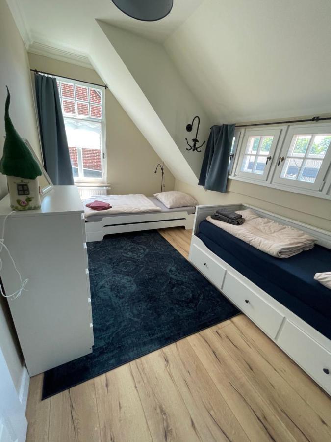 Luxus Lindenhof Apartments Zetel エクステリア 写真