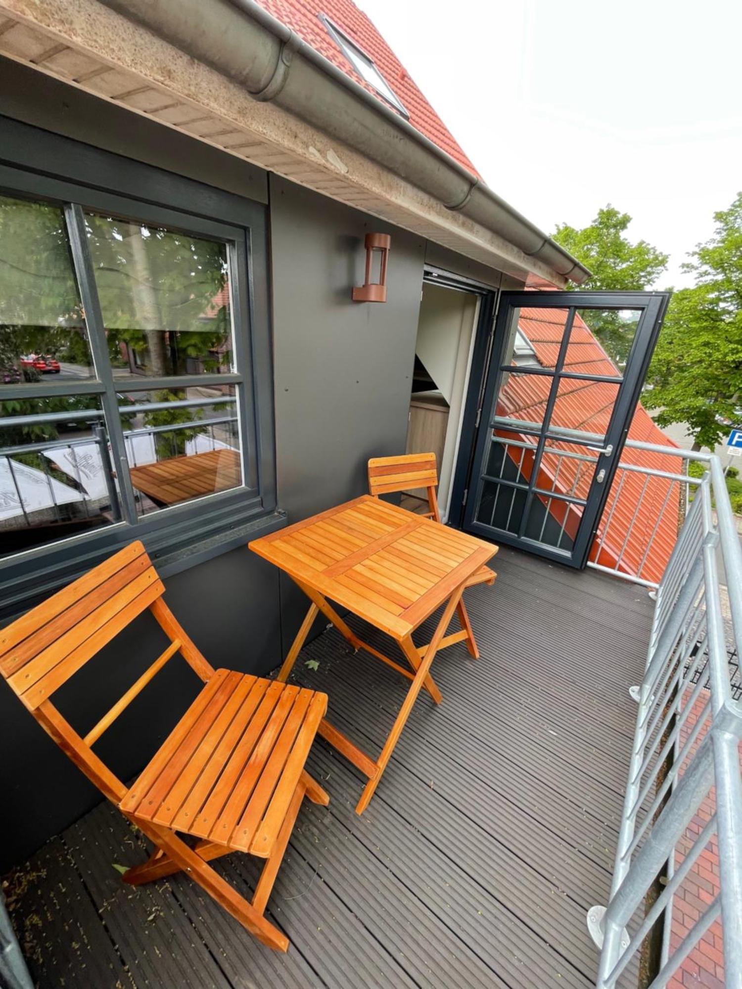 Luxus Lindenhof Apartments Zetel エクステリア 写真
